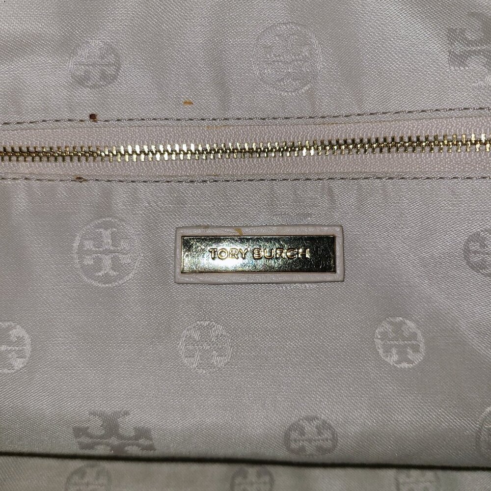 TORY BURCH Ivy Slouchy Shoulder Bag - Picture 7 of 10